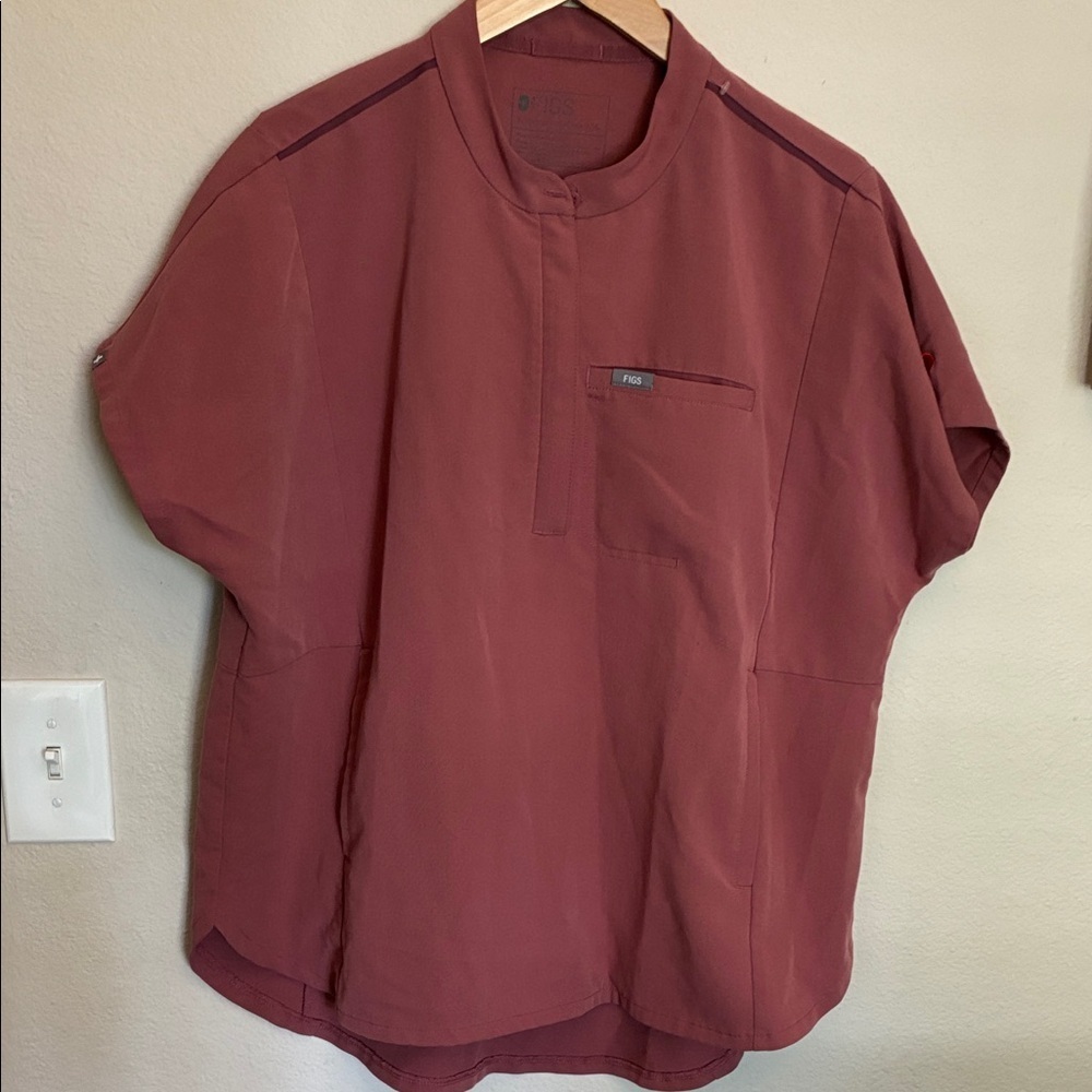 Figs dusty rose top size XL